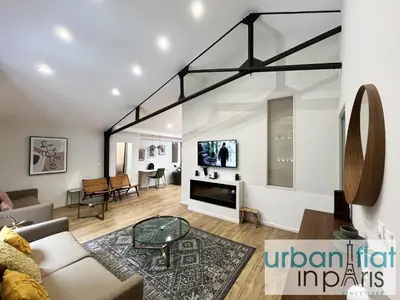 Télévision ou salle de divertissement dans l'établissement Urban Flat 161 - Sublime Luxury Flat in Paris