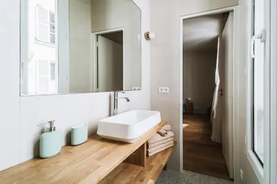 Salle de bains dans l'établissement Hotel Particulier 3BDR 8PAX - Jardin du Luxembourg