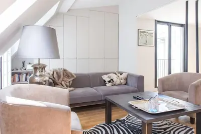 Coin salon dans l'établissement Luxury & quiet Paris 16 Auteuil