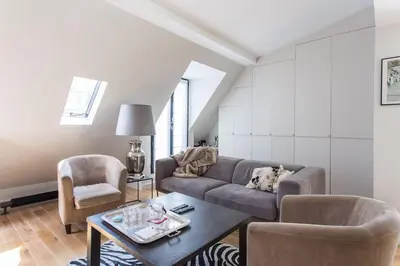 Coin salon dans l'établissement Luxury & quiet Paris 16 Auteuil