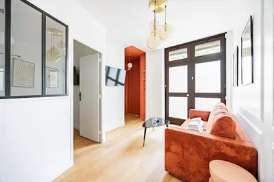 Télévision ou salle de divertissement dans l'établissement Appart 1 chambre#Tour Eiffel#Champ de Mars#Paris 7