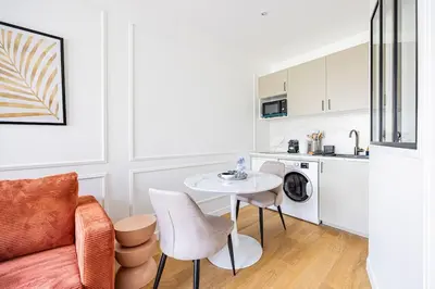 Cuisine ou kitchenette dans l'établissement Appart 1 chambre#Tour Eiffel#Champ de Mars#Paris 7