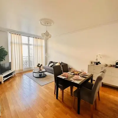 Coin salon dans l'établissement 2 bedrooms in marais