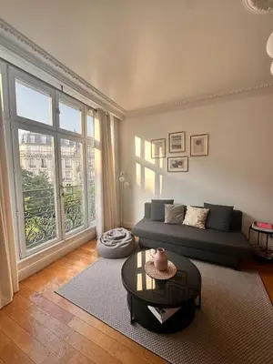 Coin salon dans l'établissement 2 bedrooms in marais