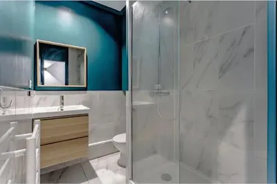Salle de bains dans l'établissement Suite Notre Dame 1 Bedroom