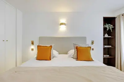 Un ou plusieurs lits dans un hébergement de l'établissement Superb apartment with AC - 1BR-2P - Arts et Métier