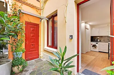 Cuisine ou kitchenette dans l'établissement Appartement neuf au coeur de Paris