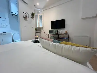 Télévision ou salle de divertissement dans l'établissement Oberkampf by Melvane 18