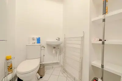 Salle de bains dans l'établissement Flexliving - room - Septembre
