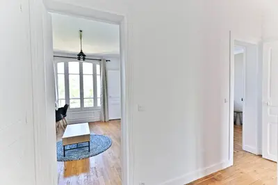 Plan de l'établissement Appartement lumineux Banlieue Parisienne - III