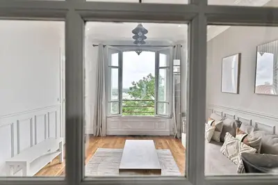 Coin salon dans l'établissement Appartement Vue panoramique sur la capitale - II