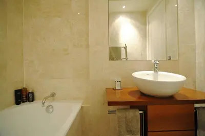 Salle de bains dans l'établissement Champs Elysees Homestay - AIR CONDITIONING