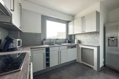 Cuisine ou kitchenette dans l'établissement Flexliving - room - Ternes