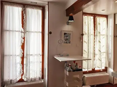 Coin salon dans l'établissement Charming Studio in the Heart of the Latin Quarter N5-3