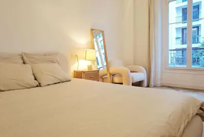 Un ou plusieurs lits dans un hébergement de l'établissement INS style 2 bdrs APT in 15arr cente 1mins to metro N15-128