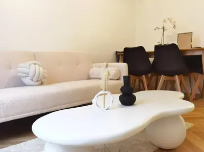 Coin salon dans l'établissement INS style 2 bdrs APT in 15arr cente 1mins to metro N15-128