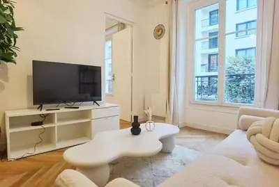 Télévision ou salle de divertissement dans l'établissement INS style 2 bdrs APT in 15arr cente 1mins to metro N15-128