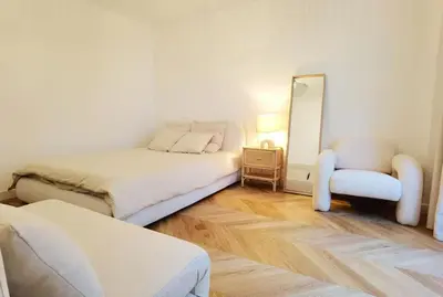 Un ou plusieurs lits dans un hébergement de l'établissement INS style 2 bdrs APT in 15arr cente 1mins to metro N15-128