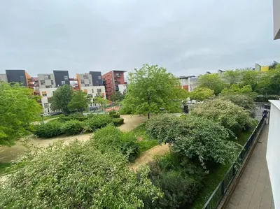 Jardin de l'établissement T3, stade de France, Paris et Parking