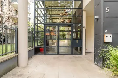 Façade ou entrée de l'établissement Appartement Fonctionnel Immeuble Neuf