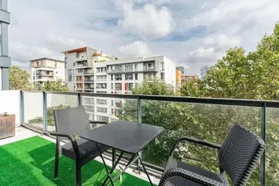 Balcon ou terrasse dans l'établissement Appartement Fonctionnel Immeuble Neuf