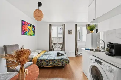 Cuisine ou kitchenette dans l'établissement 5 persons apartment Montparnasse