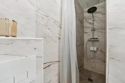 Salle de bains dans l'établissement 5 persons apartment Montparnasse