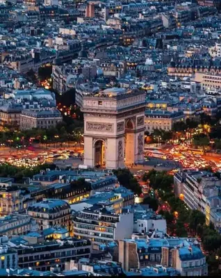 Vue générale sur Paris ou vue de la ville depuis l'appartement