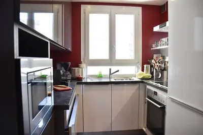 Cuisine ou kitchenette dans l'établissement Elégant et lumineux à 500 m Paris Expo Porte de Versailles
