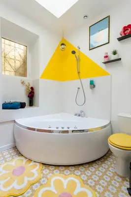 Salle de bains dans l'établissement Relais Cocorico - Cocon proche tour Eiffel avec baignoire Balnéo
