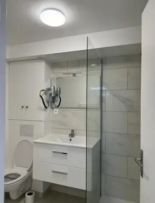 Salle de bains dans l'établissement Parisian Spacious 70m2 Flat Near Eiffel Tower