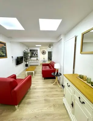 Cuisine ou kitchenette dans l'établissement Parisian Spacious 70m2 Flat Near Eiffel Tower