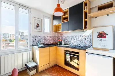 Cuisine ou kitchenette dans l'établissement GuestReady - Séjour Idéal pour 4 Personnes