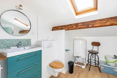 Salle de bains dans l'établissement GuestReady - Séjour Idéal pour 4 Personnes