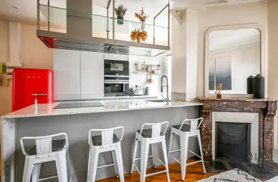 Cuisine ou kitchenette dans l'établissement Proche Paris - Le Moderne - 18MB