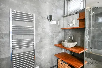 Salle de bains dans l'établissement Proche Paris - Le Moderne - 18MB