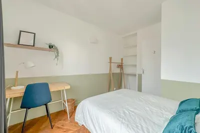 Un ou plusieurs lits dans un hébergement de l'établissement Flexliving - room - Septembre