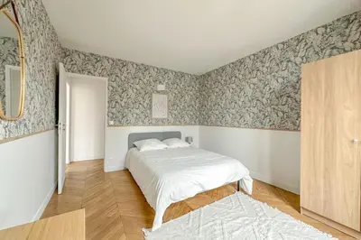 Un ou plusieurs lits dans un hébergement de l'établissement Flexliving - room - Septembre