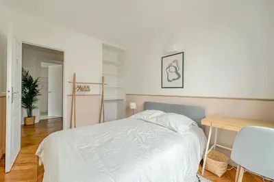 Un ou plusieurs lits dans un hébergement de l'établissement Flexliving - room - Septembre