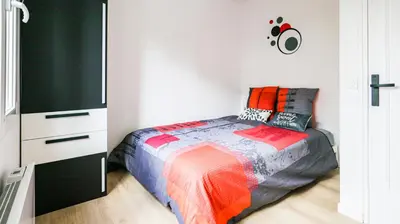 Un ou plusieurs lits dans un hébergement de l'établissement Apt4P-SecureFreeParking -Metro4