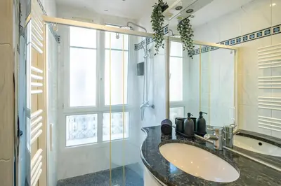 Salle de bains dans l'établissement Spacious Apartment for 6 People