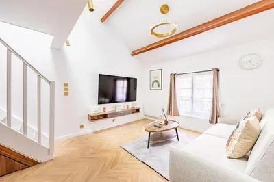 Télévision ou salle de divertissement dans l'établissement 155#Suite luxueuse#Etienne Marcel#Châtelet#Paris 3
