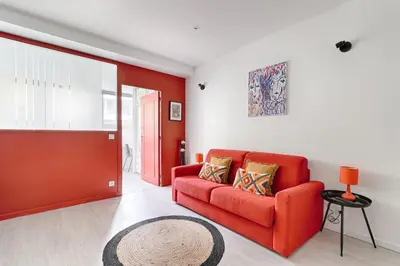 Coin salon dans l'établissement Saint Fargeau Gambetta III Lovely Apartment 4P-1BR