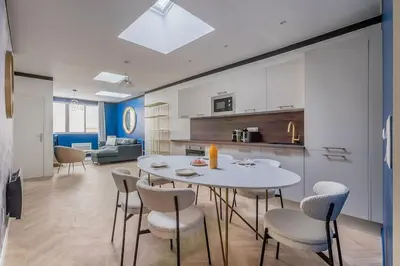 Cuisine ou kitchenette dans l'établissement Appartement au cœur du 11ème Quartier Oberkampf