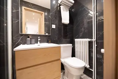 Salle de bains dans l'établissement Appartement confortable et moderne - centre