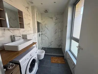 Salle de bains dans l'établissement Agréable Studio palais des congrès Porte Maillot