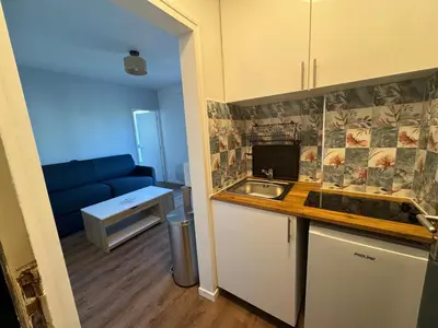 Cuisine ou kitchenette dans l'établissement Agréable Studio palais des congrès Porte Maillot