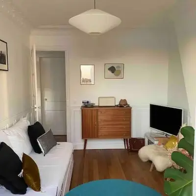 Charmant Appartement Typique Parisien