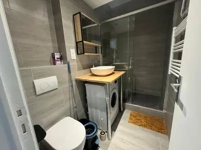 Salle de bains dans l'établissement Charmant studio palais des congrès Porte Maillot