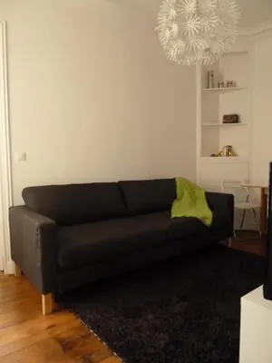 Coin salon dans l'établissement Au coeur de Paris
